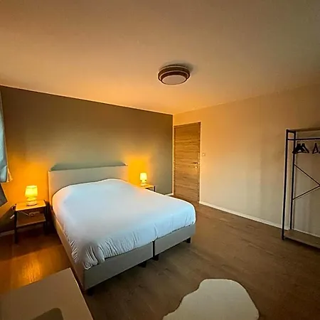 De Miguel Enjoy A Pleasant Moment With Family Or Friends Hotel Paliseul